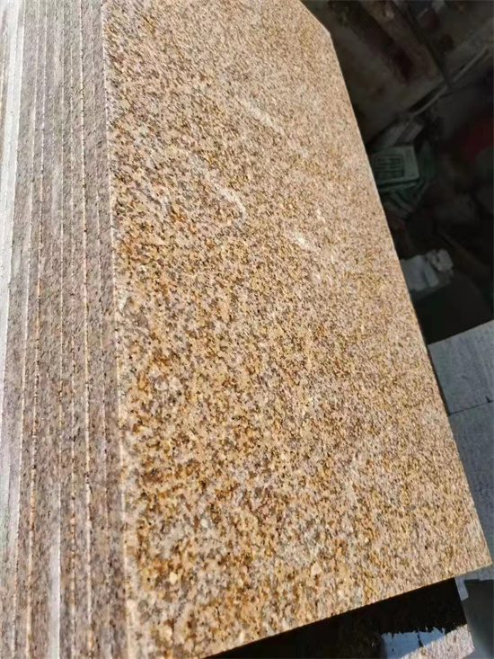 山东黄锈石花岗岩